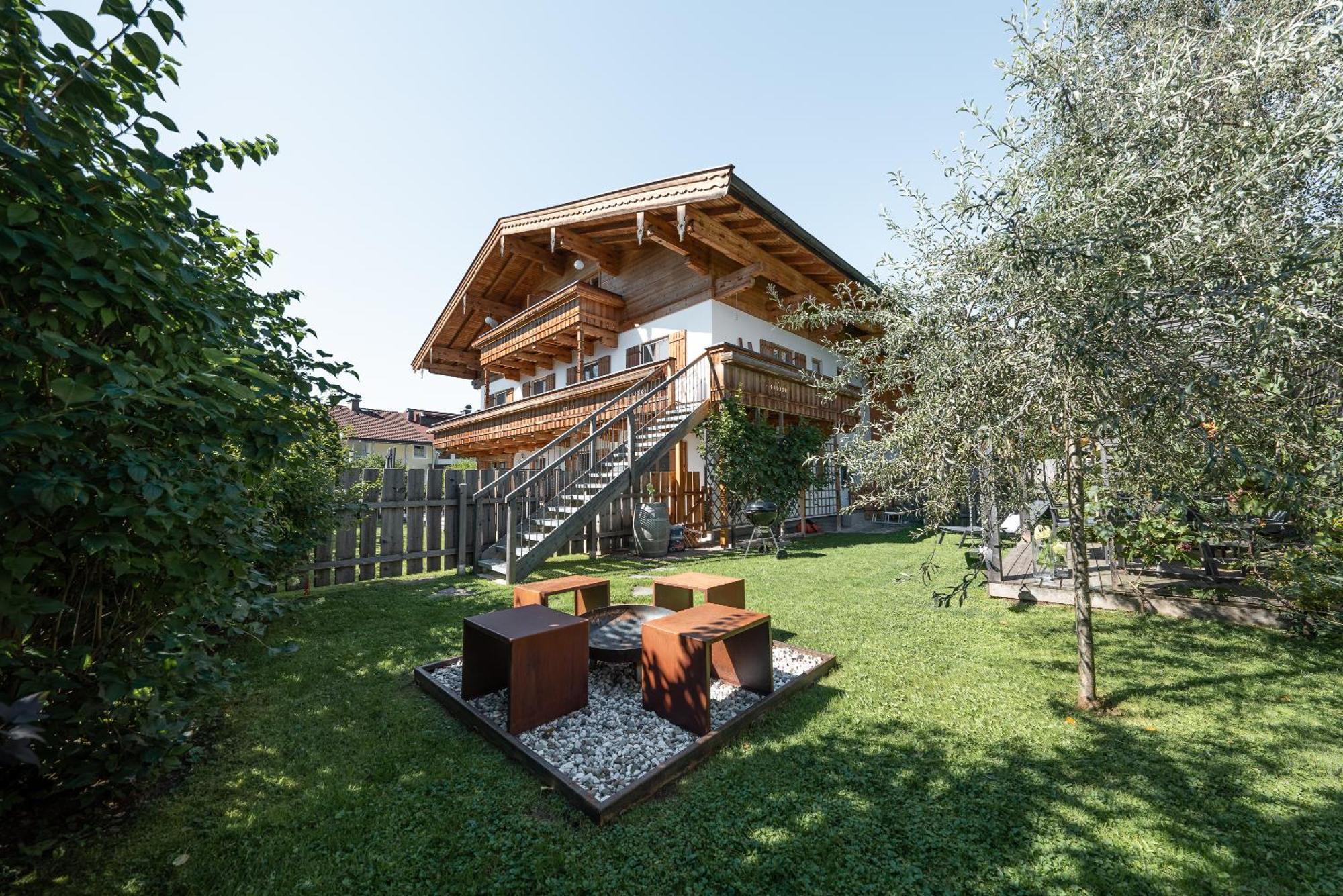 Bewegte Berge Apartments Saalfelden Esterno foto