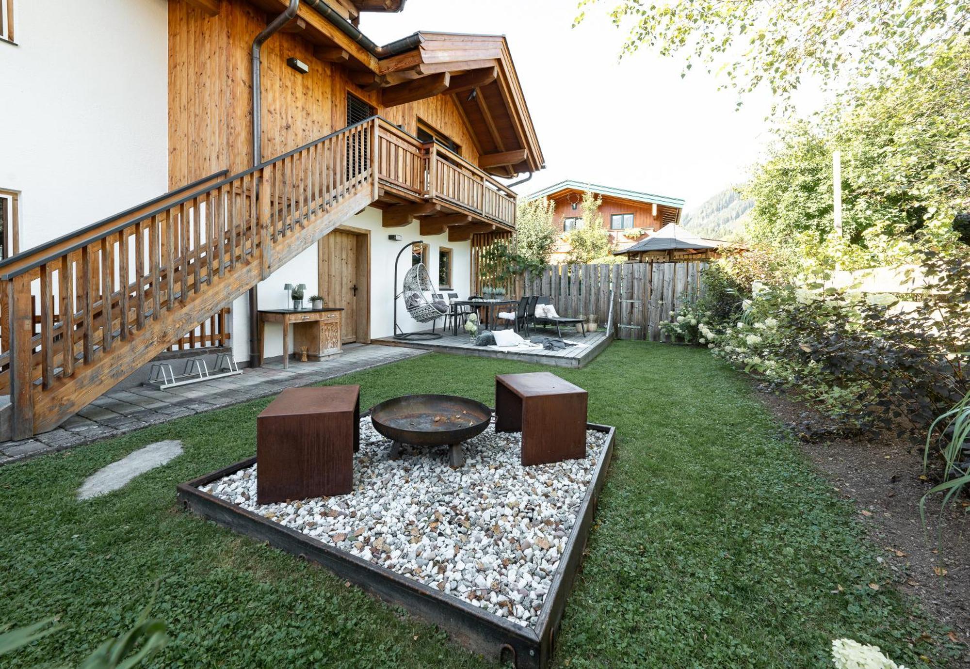 Bewegte Berge Apartments Saalfelden Esterno foto